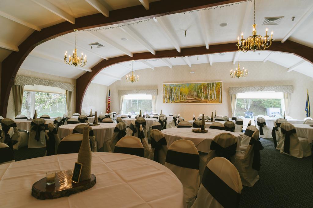 Town & Country Inn & Resort Горъм Екстериор снимка
